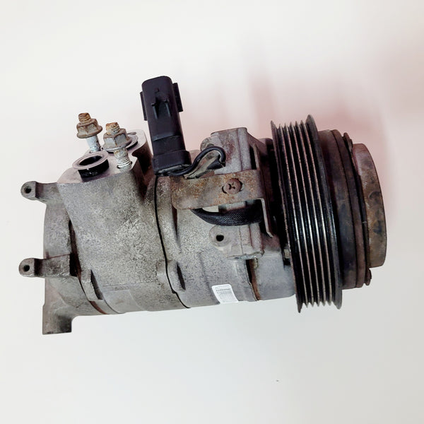AC Compressor with Clutch Fit For Chrysler Town & Country / Dodge Caravan 4.0L 2008 - 2010